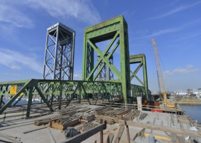 SDI Safely Lowers 850,000 lb. Bridge Weights 150 Vertical Feet